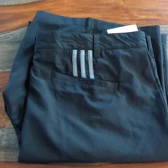 BIG and tall Adidas climalite 10.5 inch performance golf shorts - Picture 9 of 10